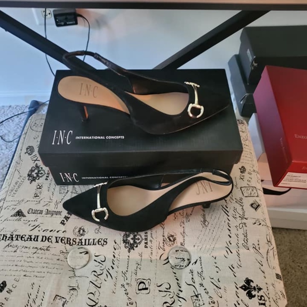 Used pumps ...Great shape!